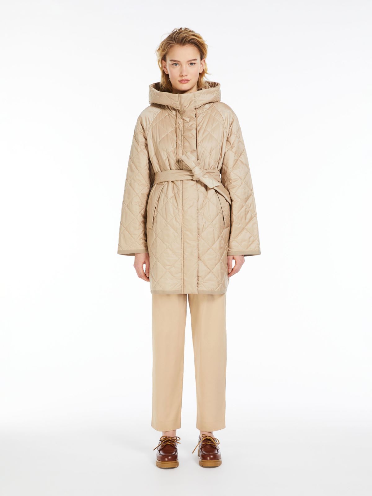 Parka con cappuccio in tessuto antigoccia