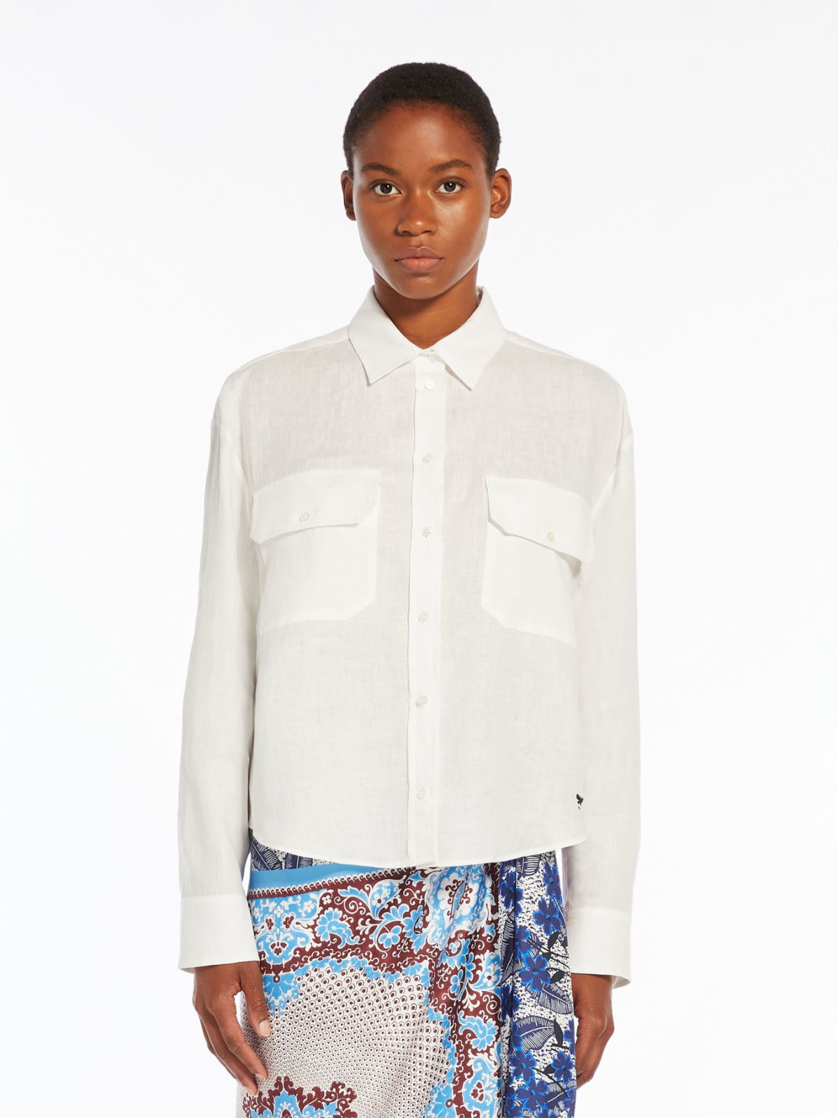 Camicia con tasche in lino