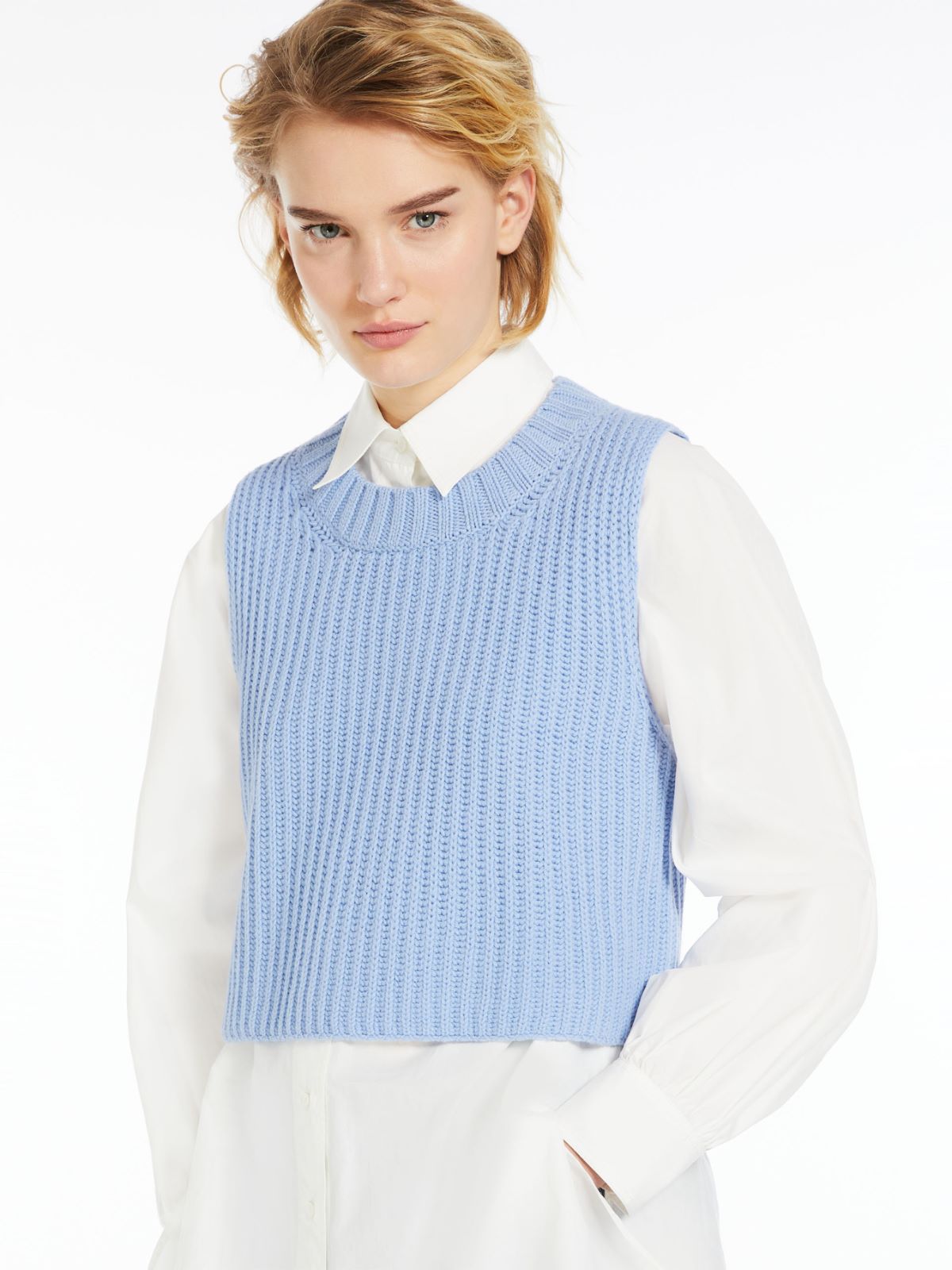 Gilet in lana a coste