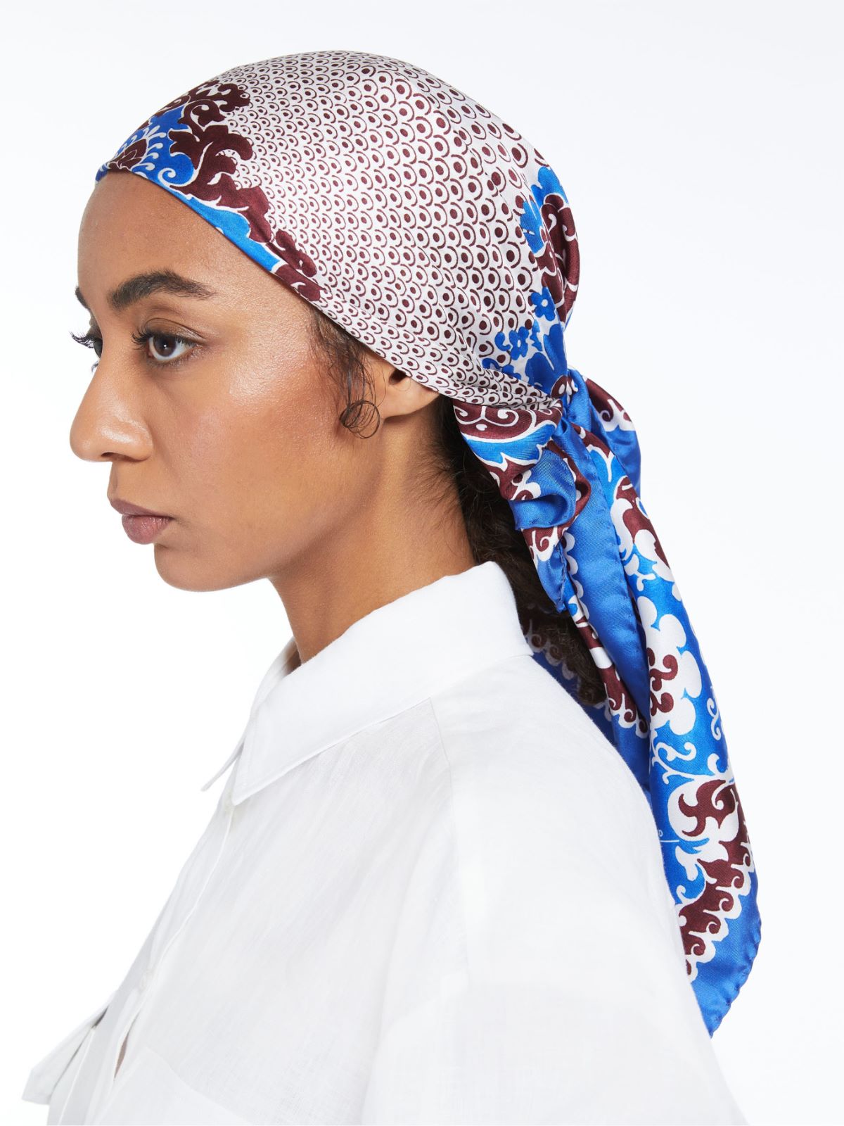 Foulard in twill di seta