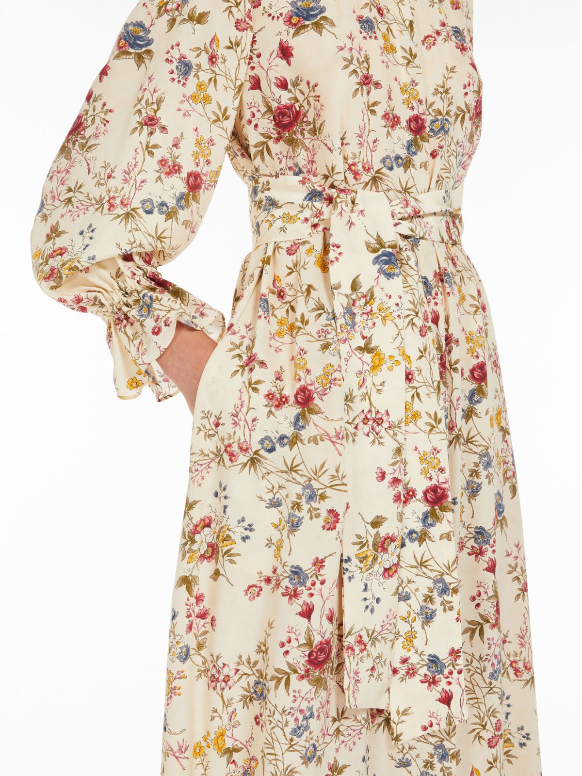 Abito in crêpe de Chine di seta