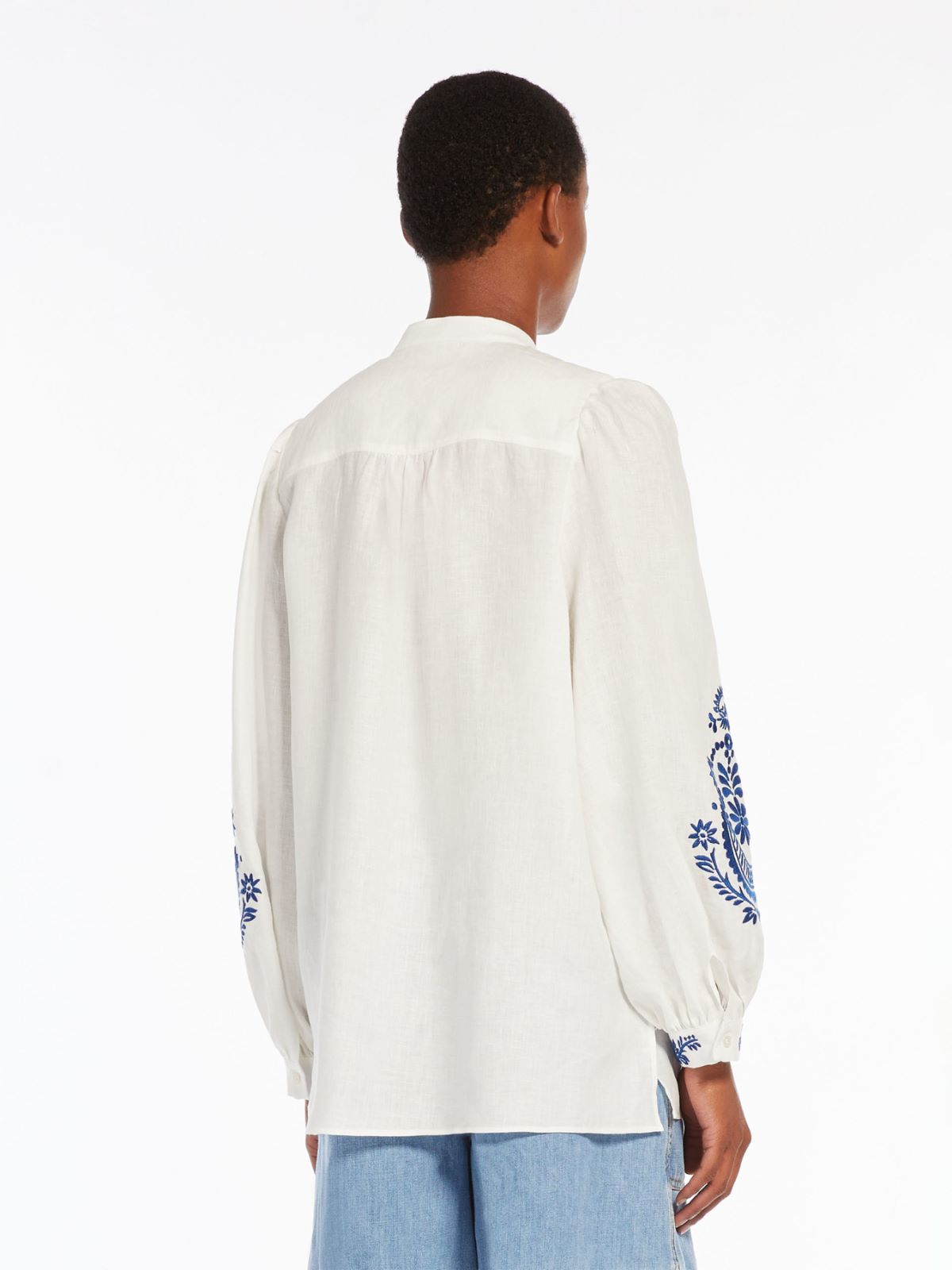 Camicia in tela di lino con ricamo