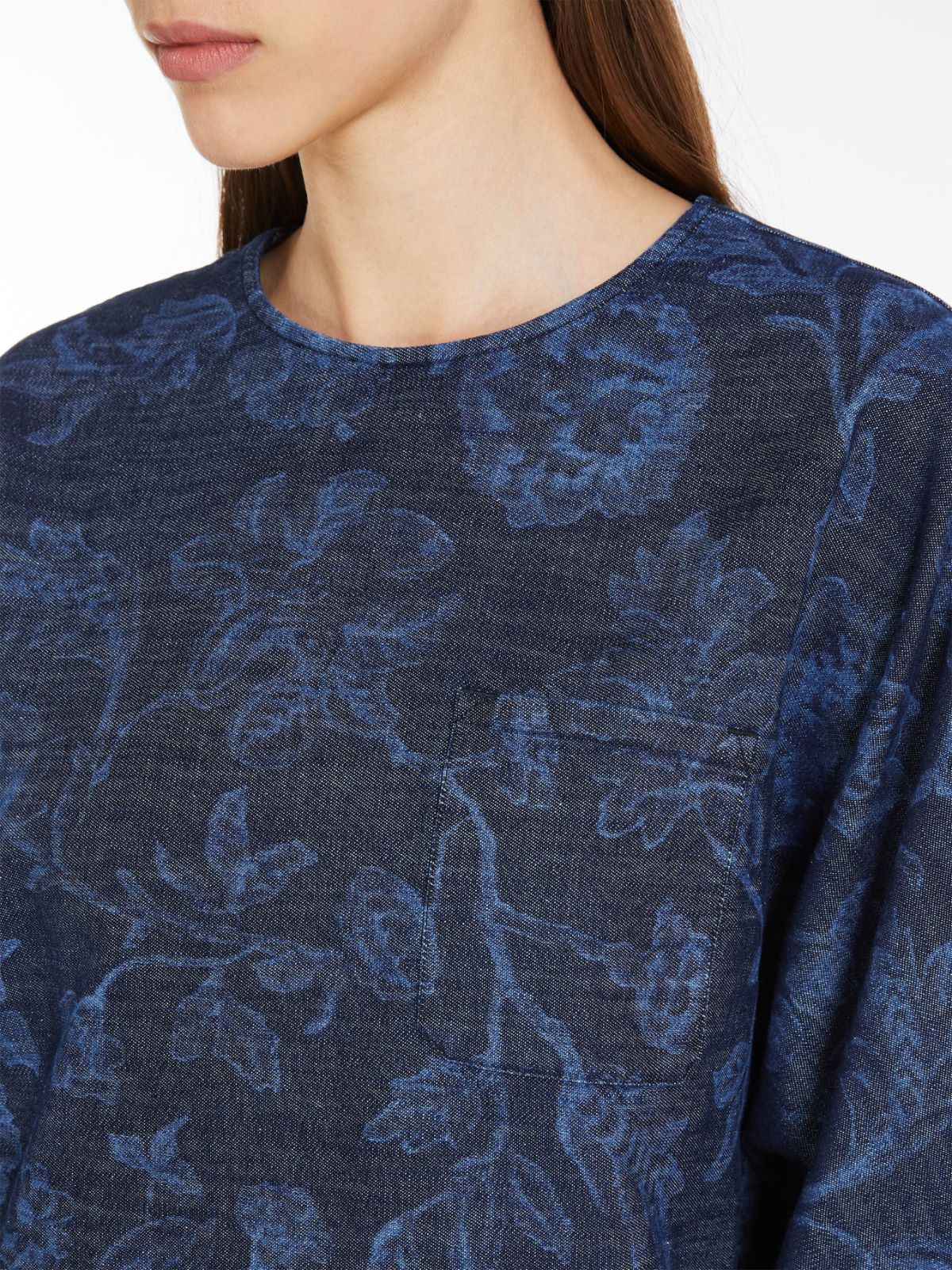 Blusa in denim a fiori