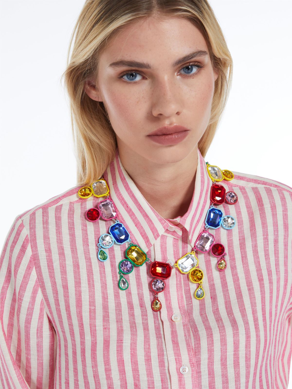 Collana in metallo e vetro