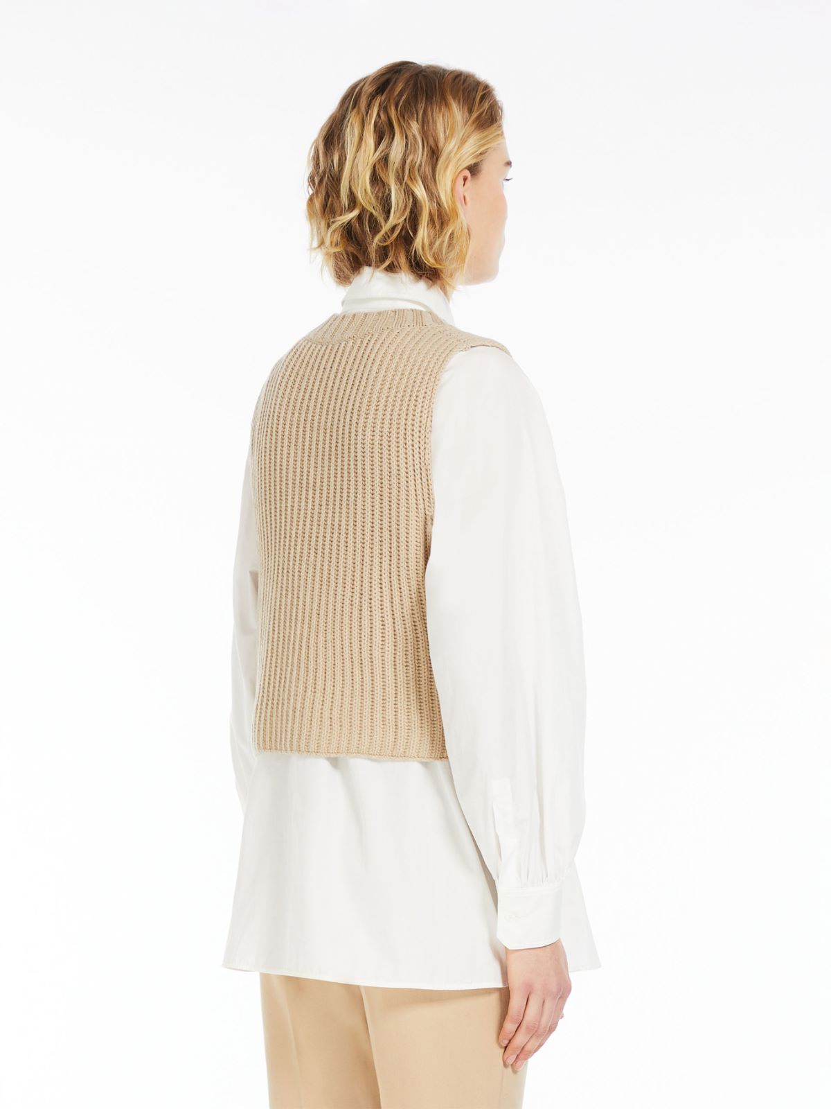 Gilet in lana a coste