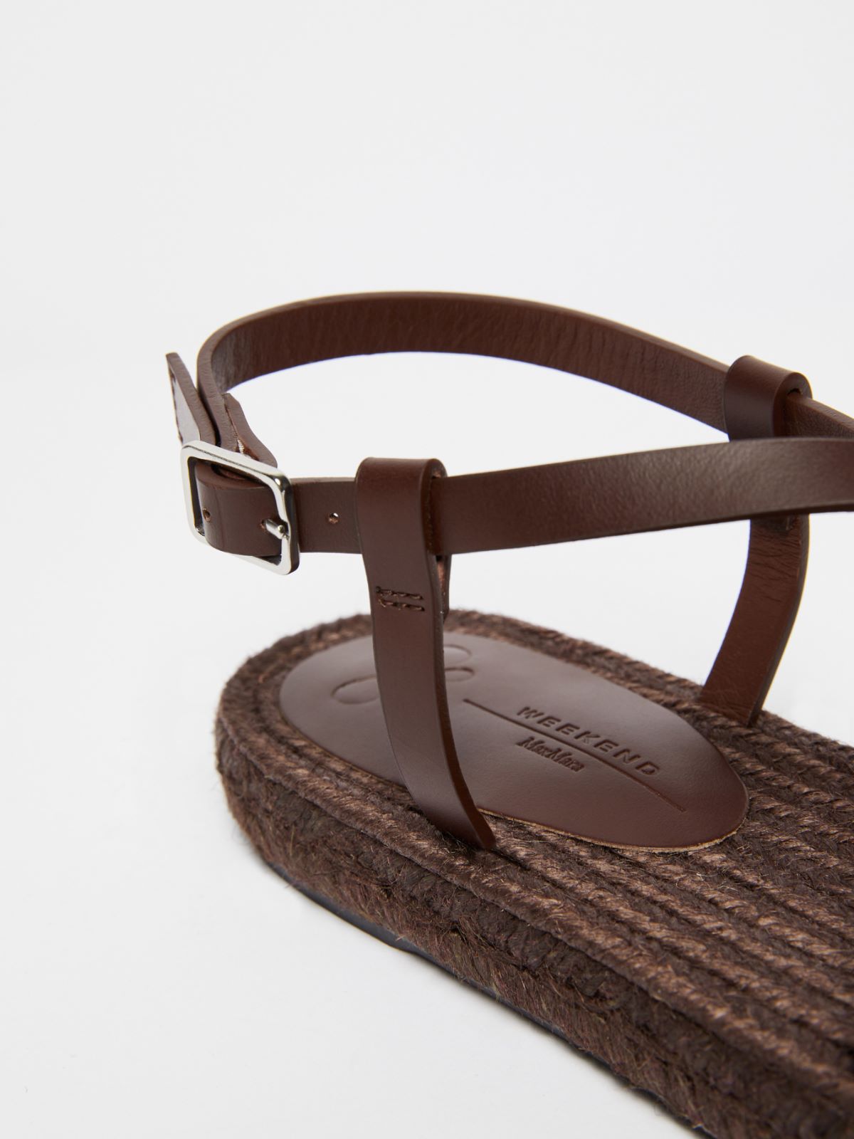 Sandalo in cuoio