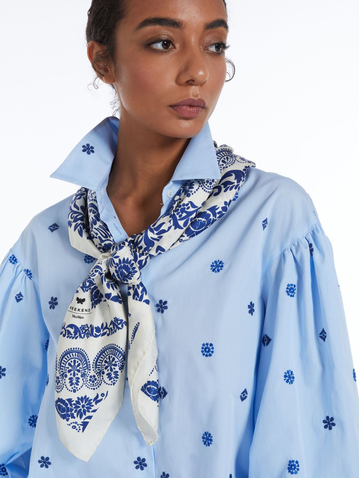 Foulard in twill di seta