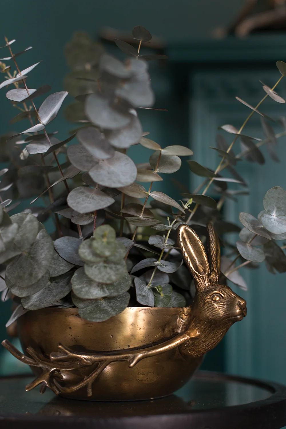 E+E Figurine Matte Brass Handle Bowl