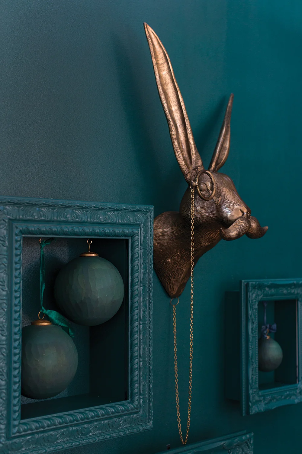Eric The Rabbit Metal Wall Mount