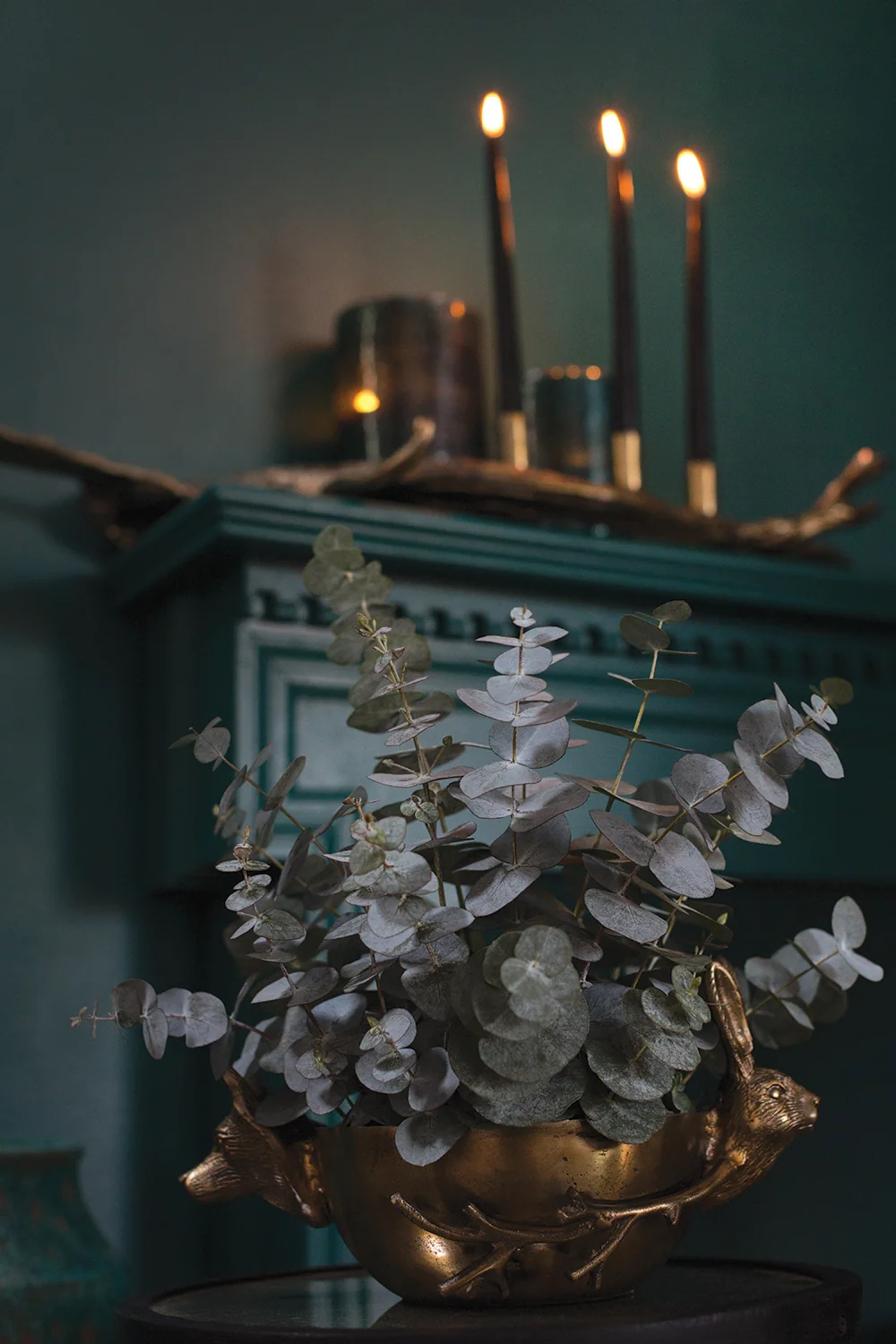 E+E Figurine Matte Brass Handle Bowl