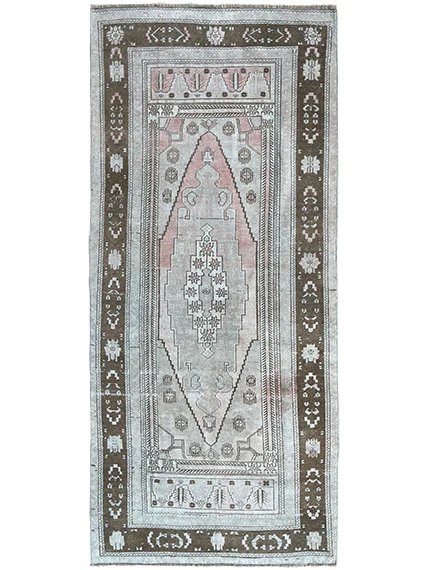 Aiyla Rug 8'1