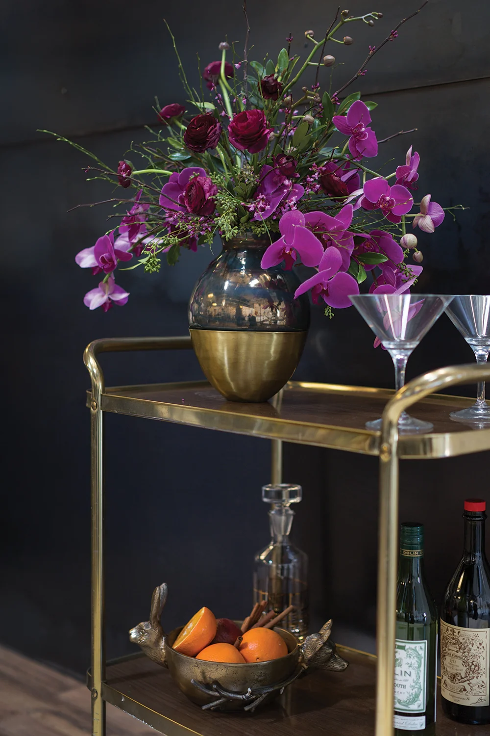 E+E Figurine Matte Brass Handle Bowl