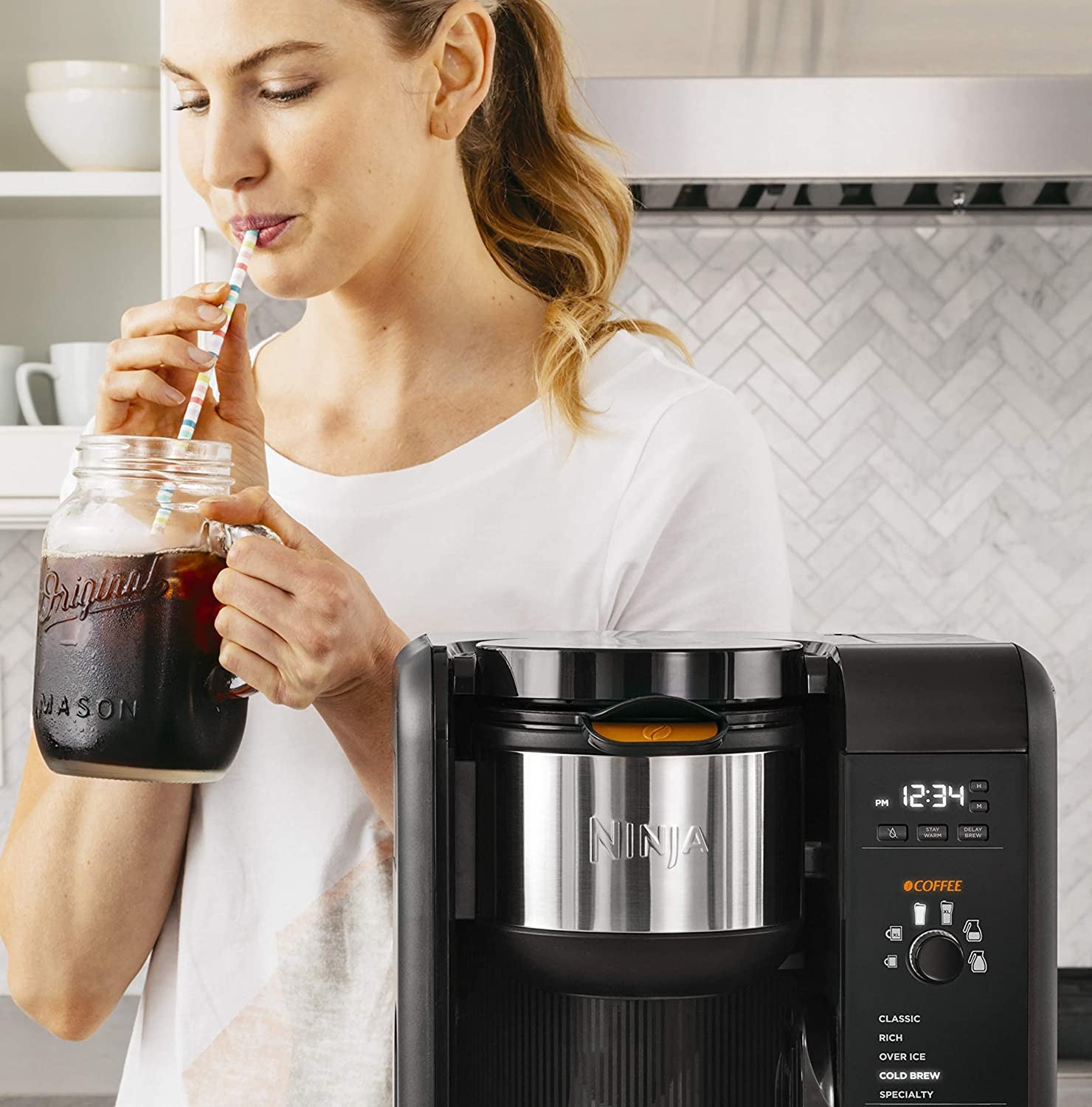 2025 Sistema de Preparación de Café y Té Ninja Hot & Cold Brewed, con Tecnología Auto-iQ y Jarra de Vidrio