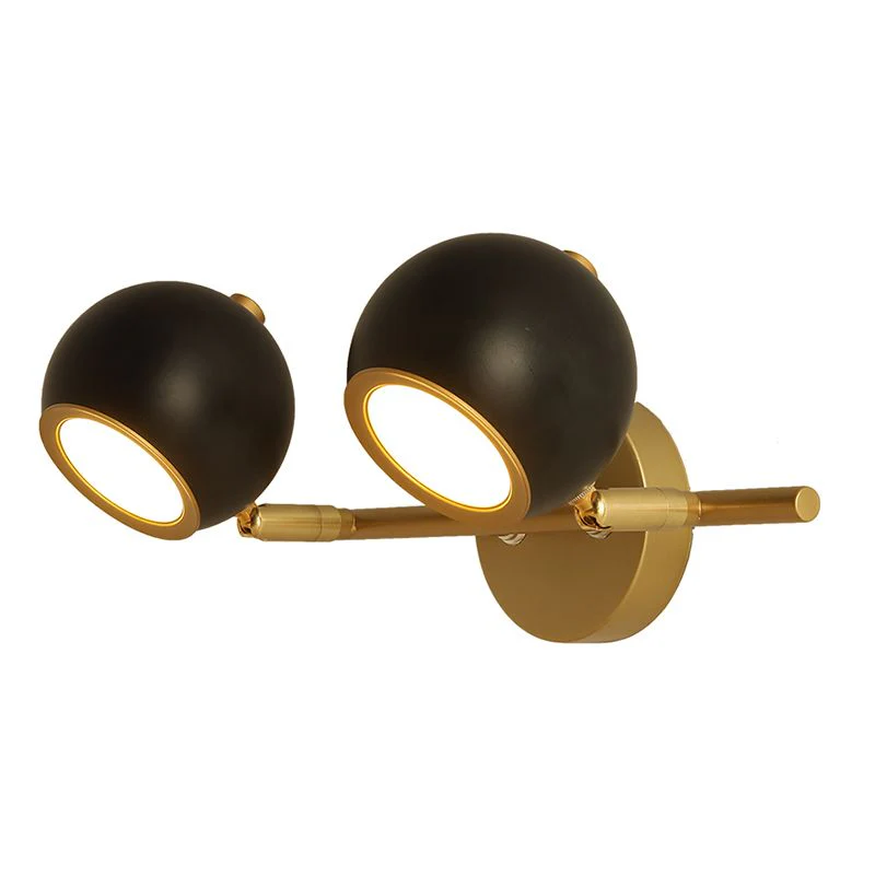 Elegante Wandleuchte mit Kugeldesign und goldenen Akzenten