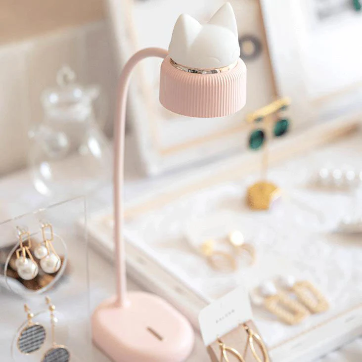 Trendy und Kreative LED Tischlampe im Katzenohren-Design