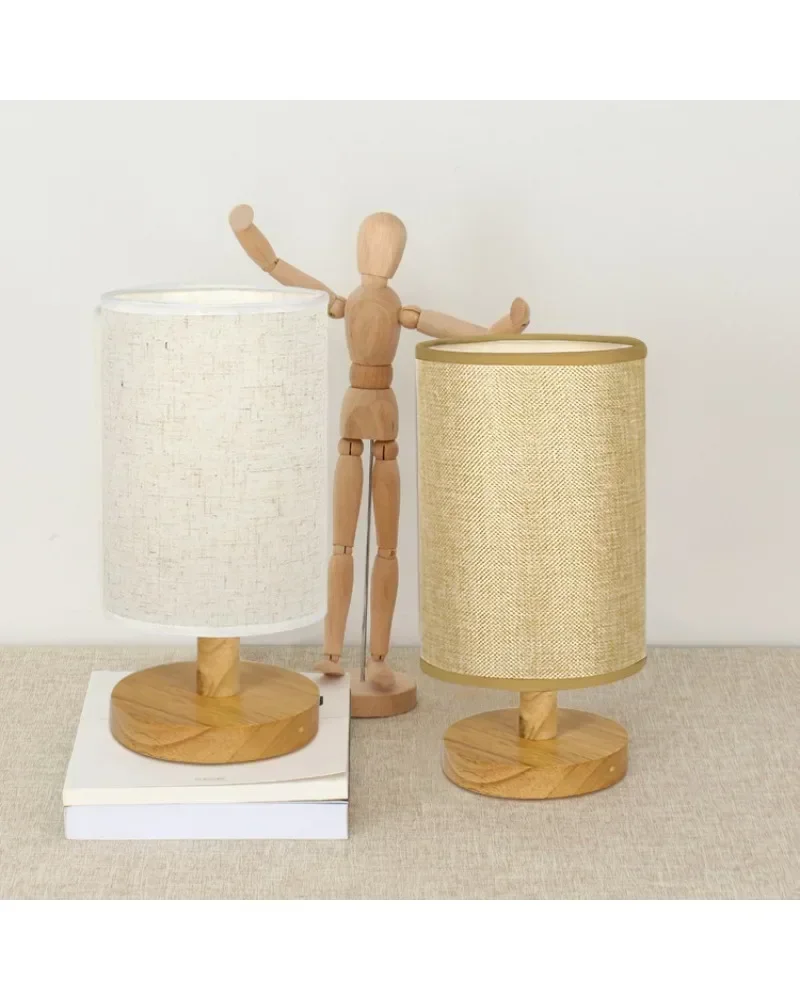 Klassische Tischlampe mit USB-Anschluss und mehreren Lichtmodi für stilvolle Schlafzimmerbeleuchtung