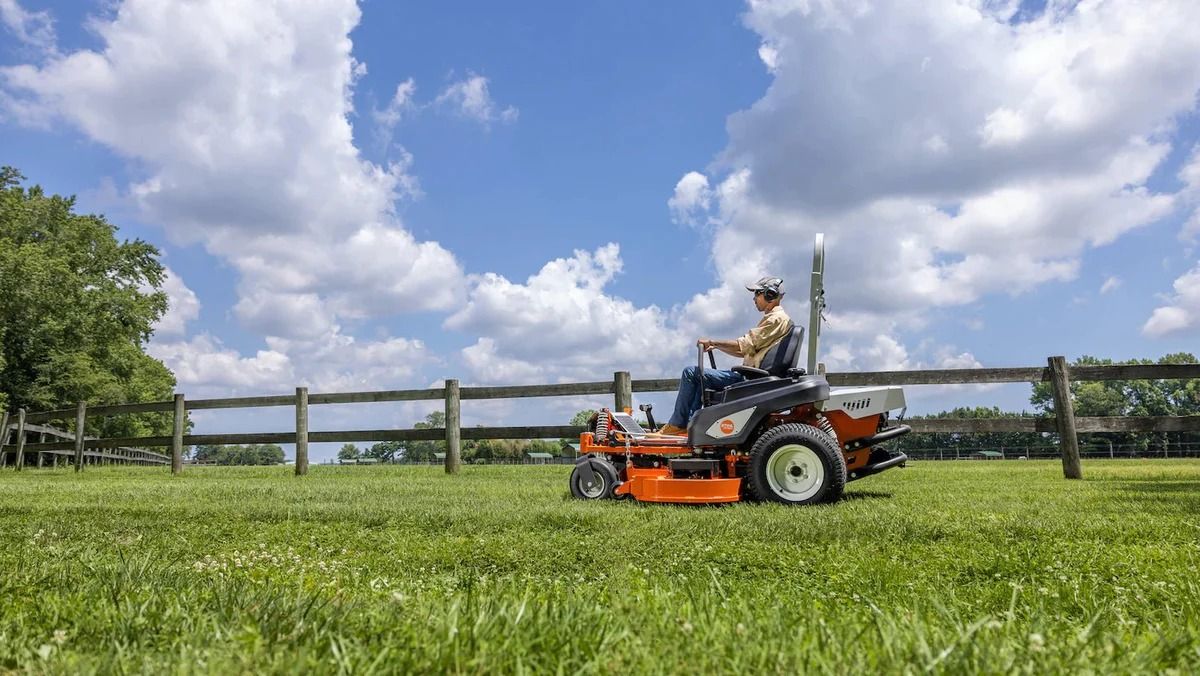 Stihl RZ 560 K Commercial 60-Inch Zero-Turn Lawn Mower