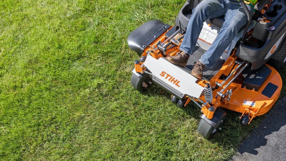 Stihl RZ 560 K Commercial 60-Inch Zero-Turn Lawn Mower