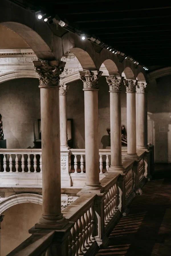 Dark Academia Decor