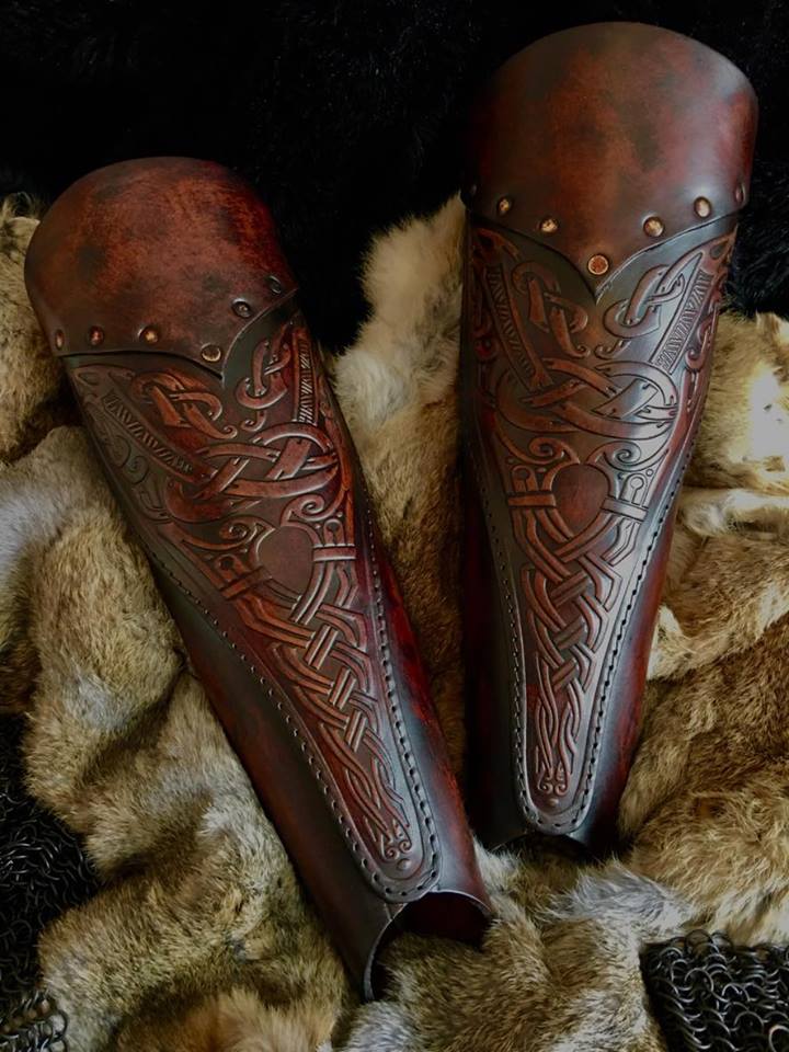 The Asmund Deluxe Leather Greaves