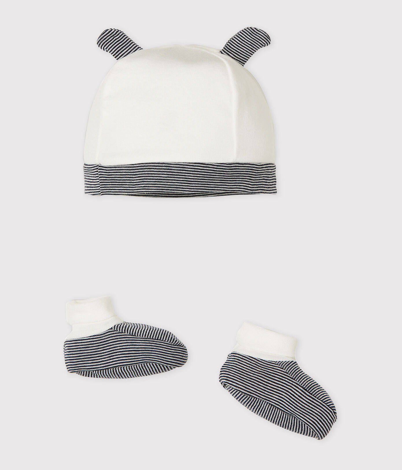 Lot bonnet naissance et chaussons bébé en cte