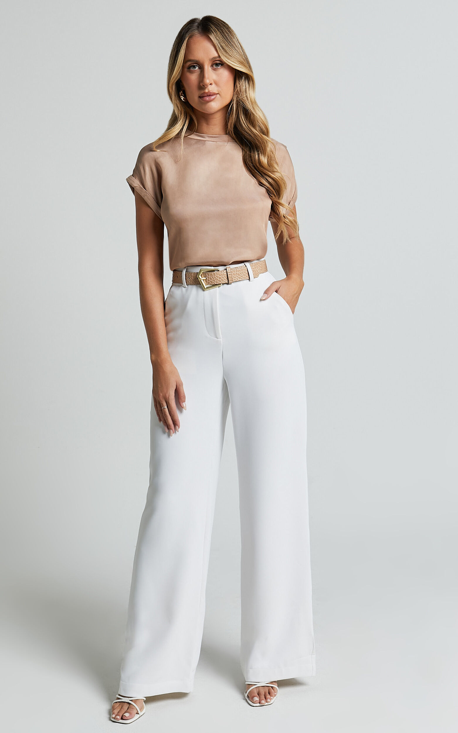 Tinaya Top - Raglan Shell Top in Sand