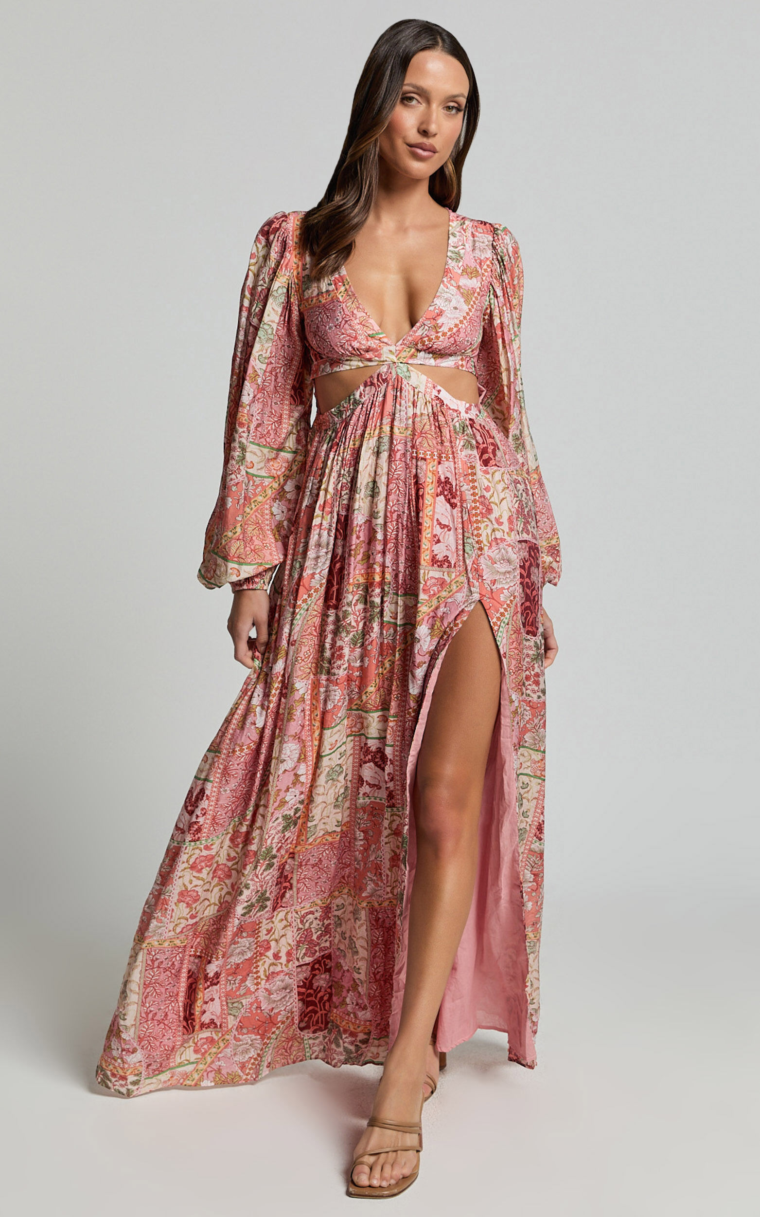 Shari Maxi Dress - V Neck Cutout Full Skirt Dress in Peach