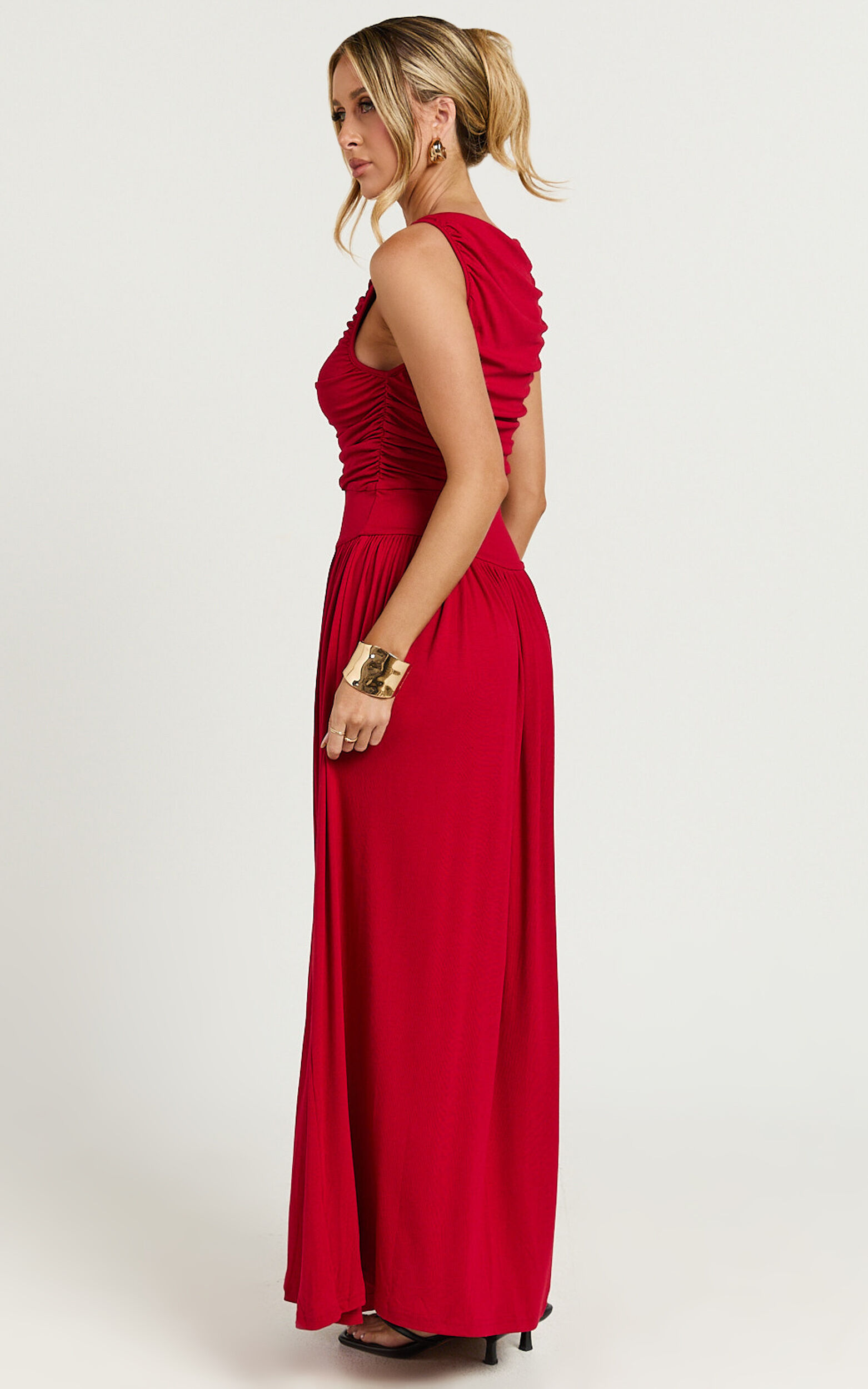 Runaway The Label - Nalla Maxi Dress in Cherry
