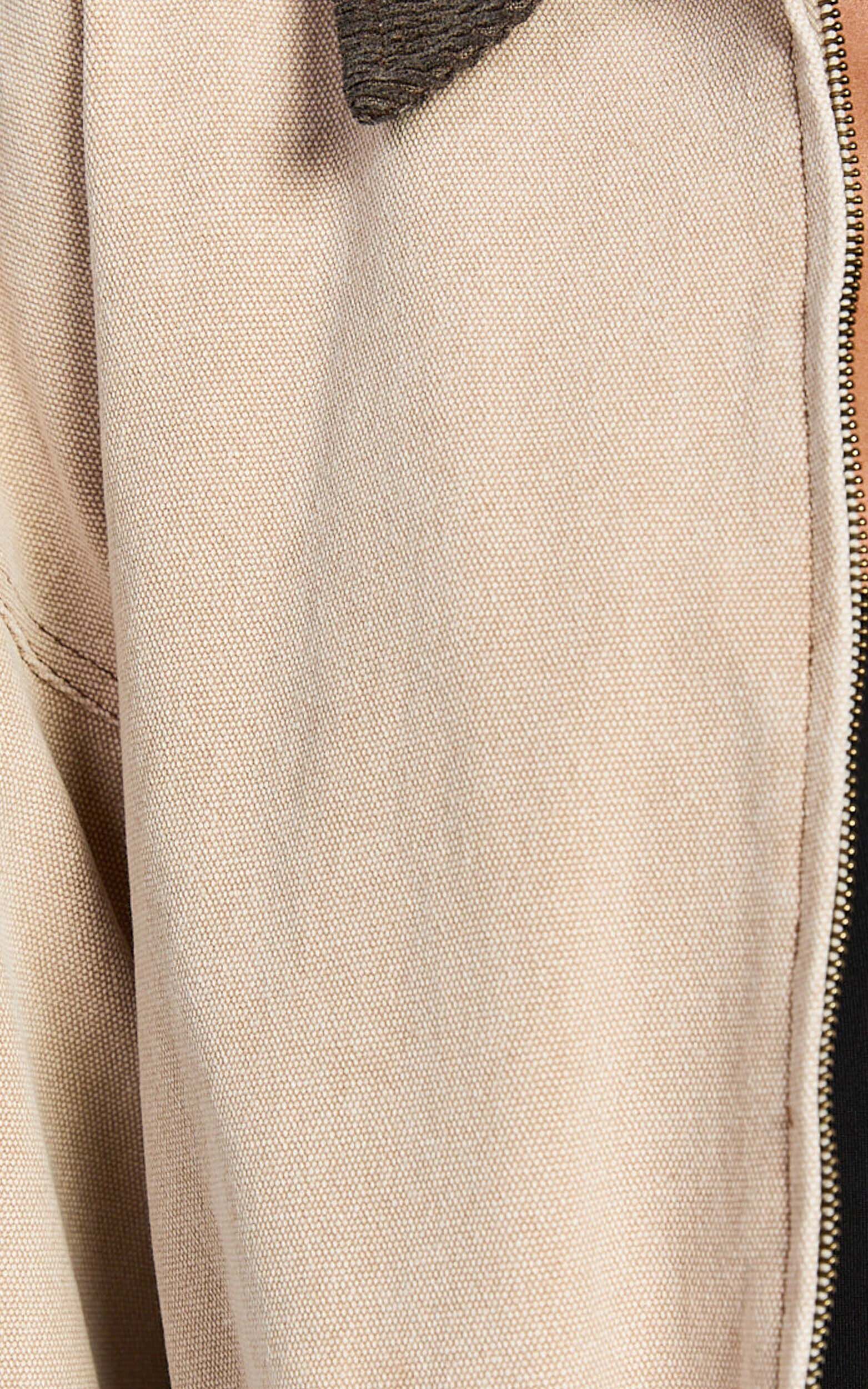 Lioness - Workwear Jacket in Stone