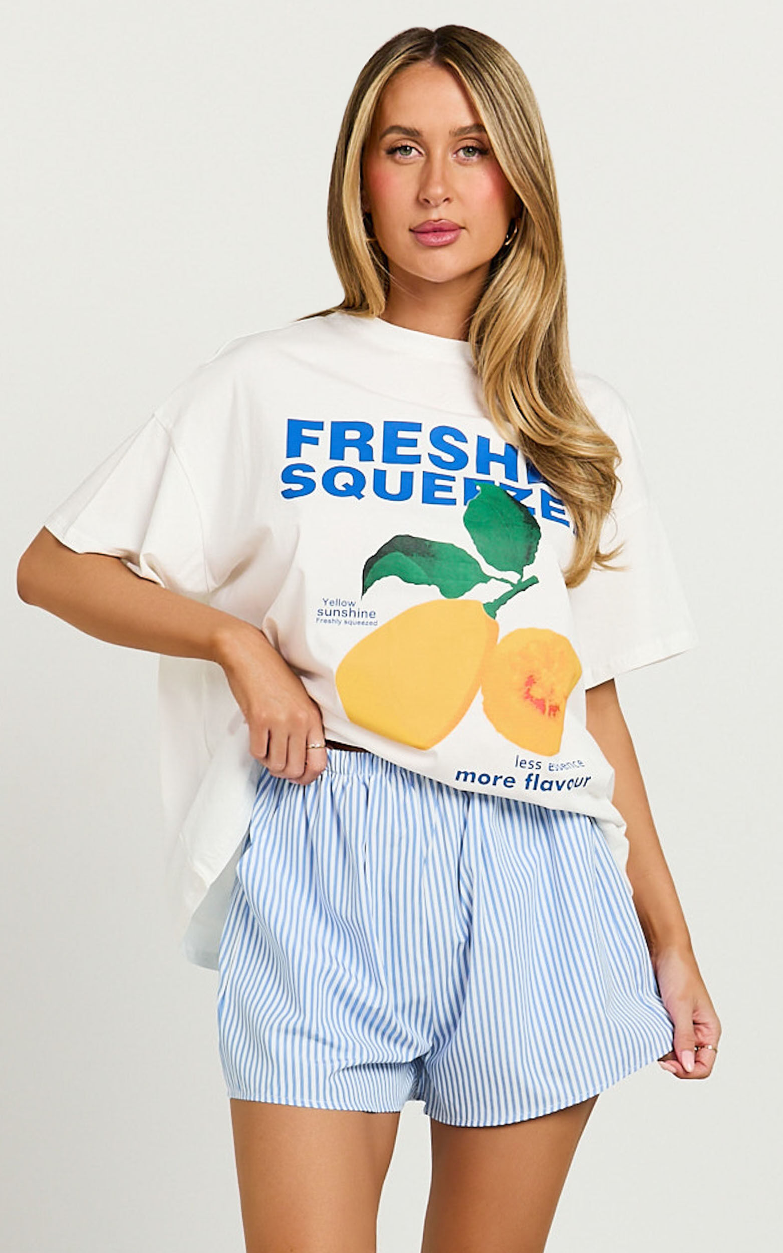 Gwen Two Piece Set - Freshly Squeezed T-shirt Set in White/Blue