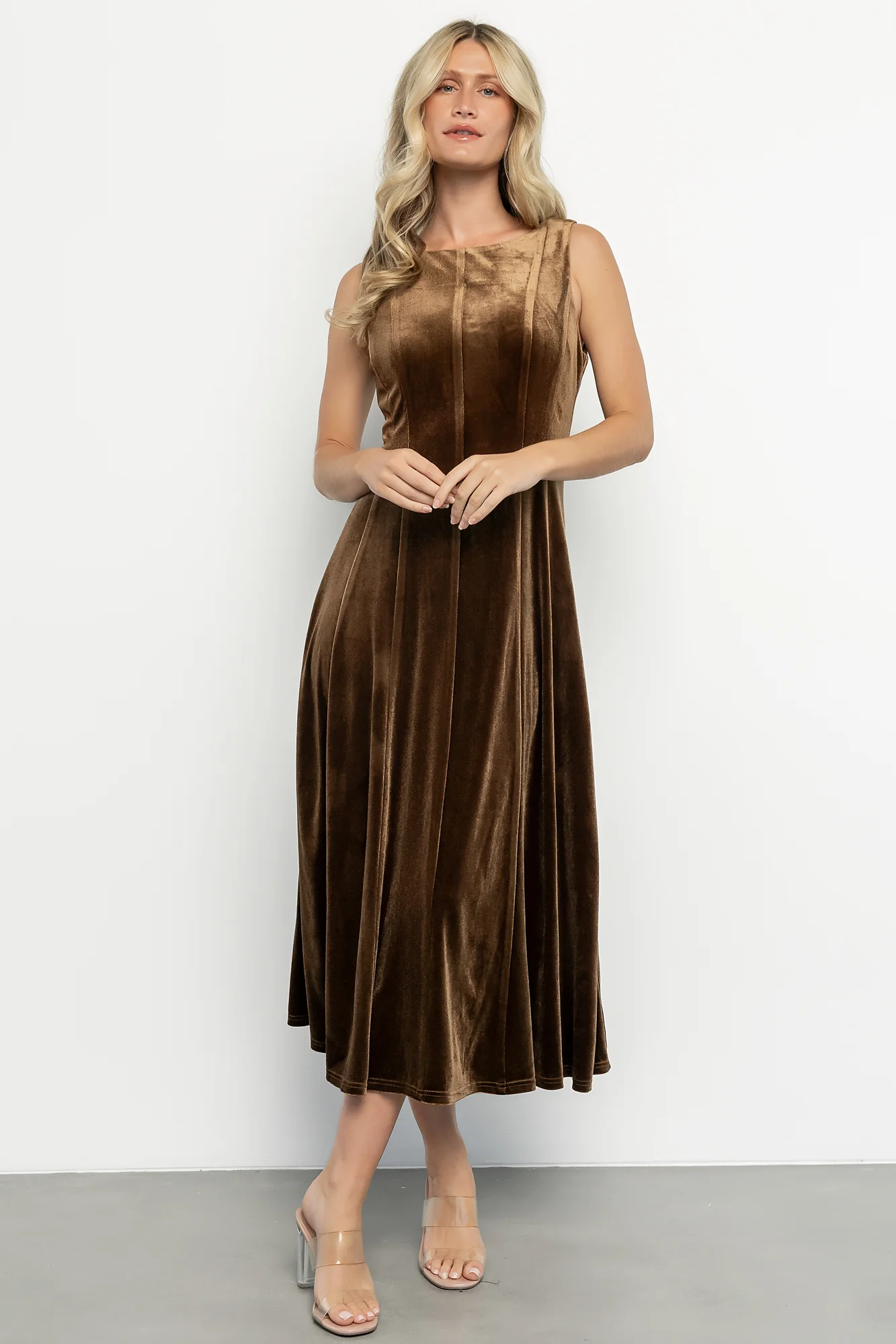 Annika Velvet Midi Dress | Bronze