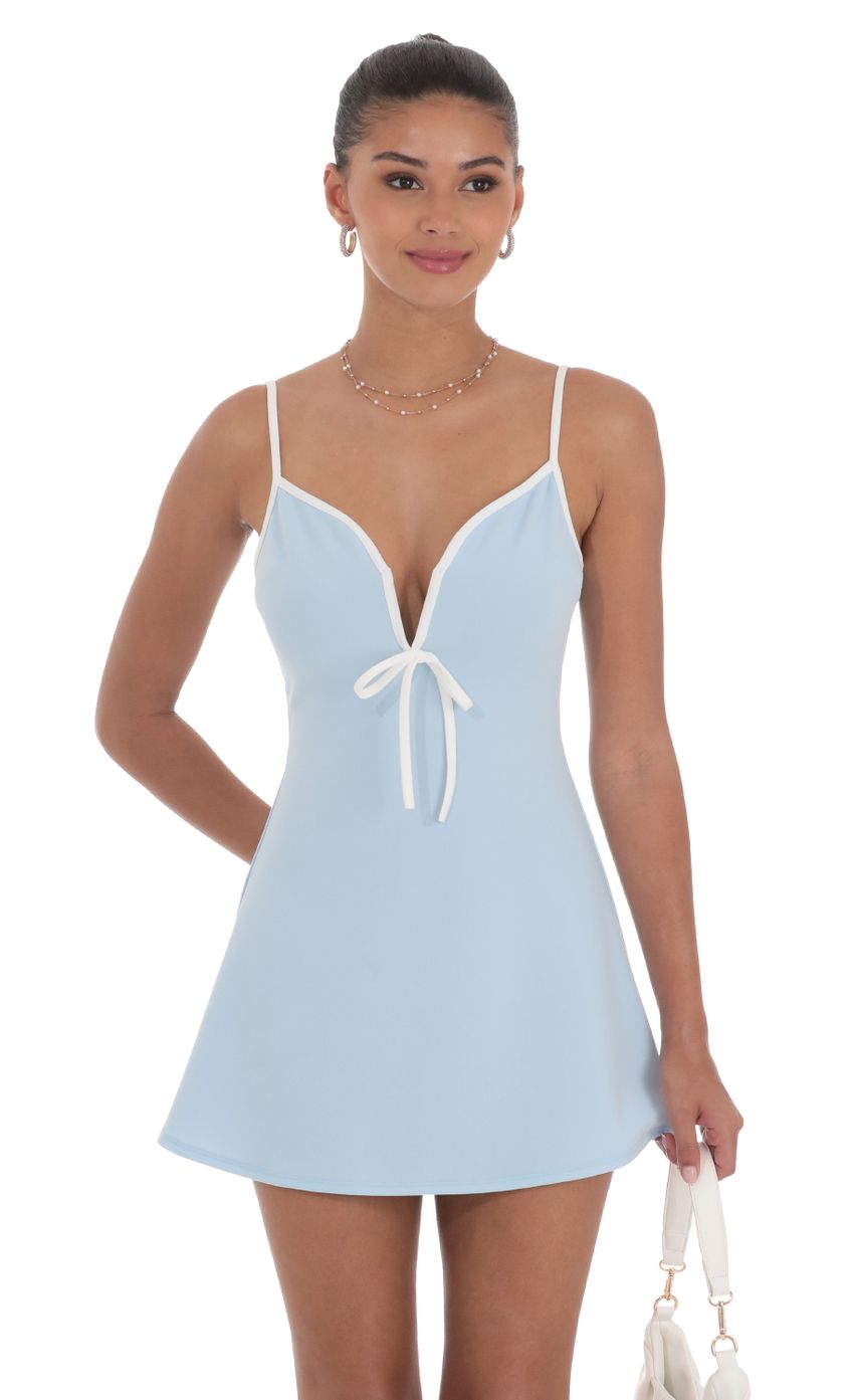 Outline Front Tie Dress in Blue