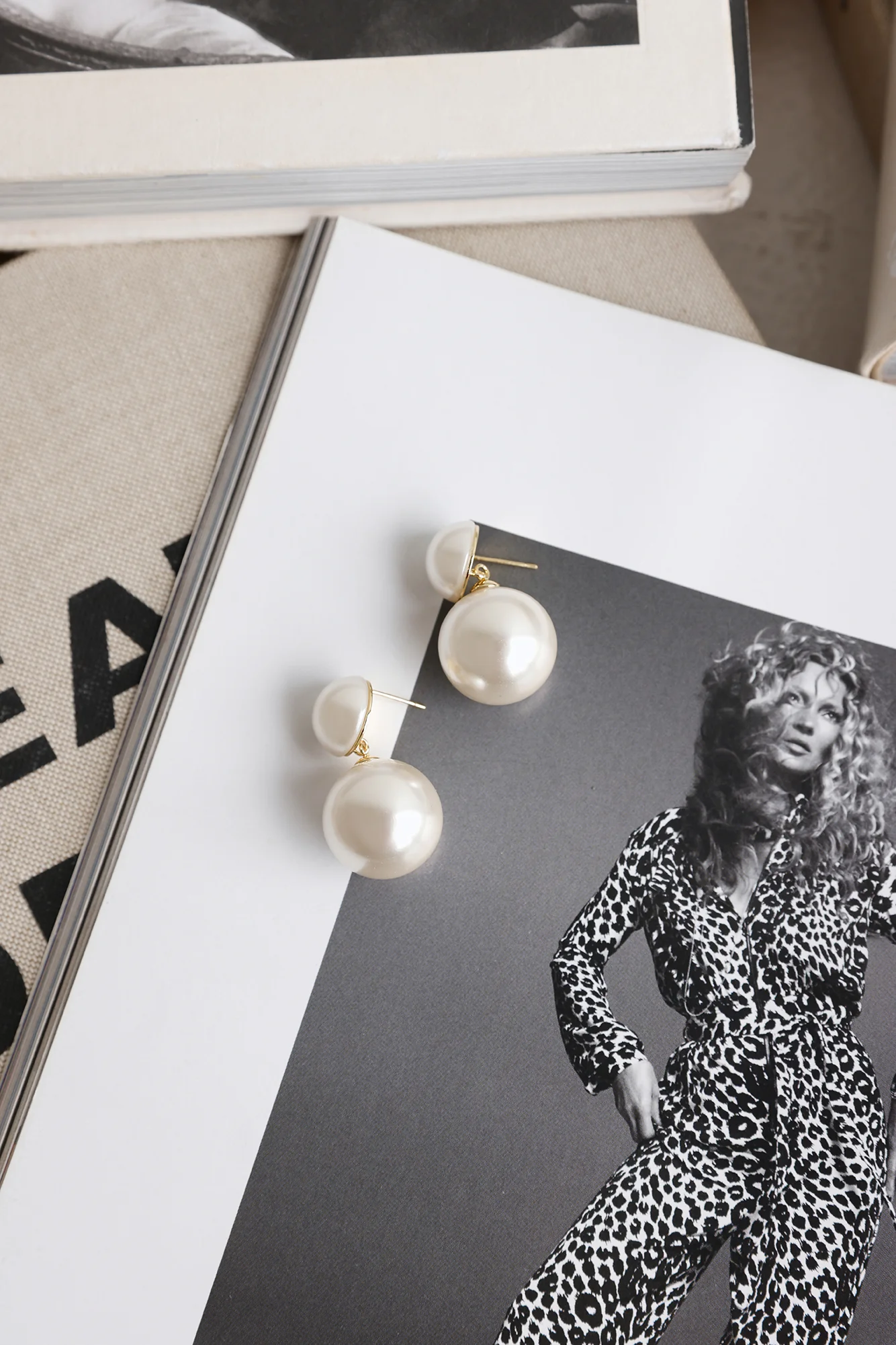 Twice The Pearls Earrings Gold