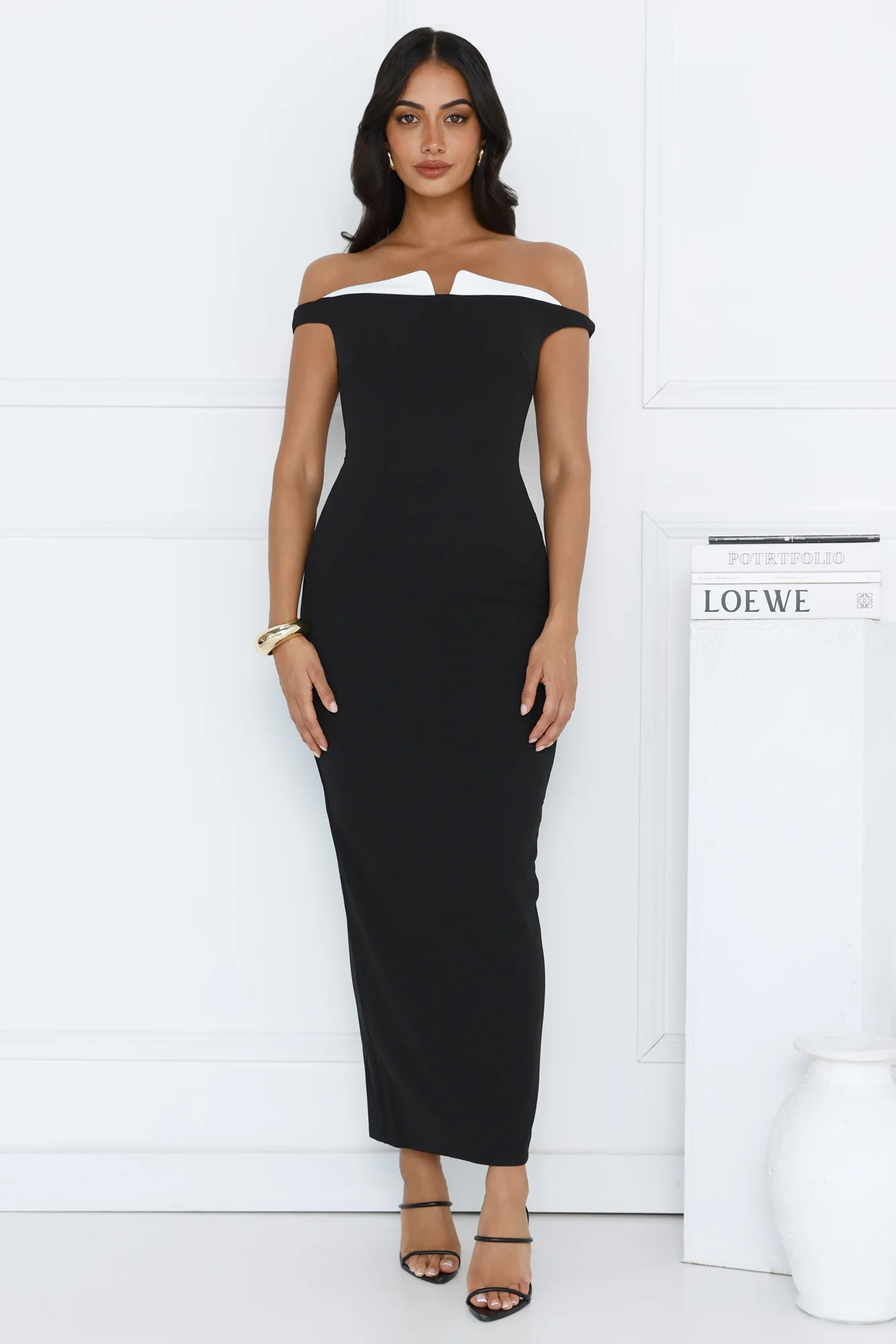 Turn Around Off Shoulder Maxi Dress Black