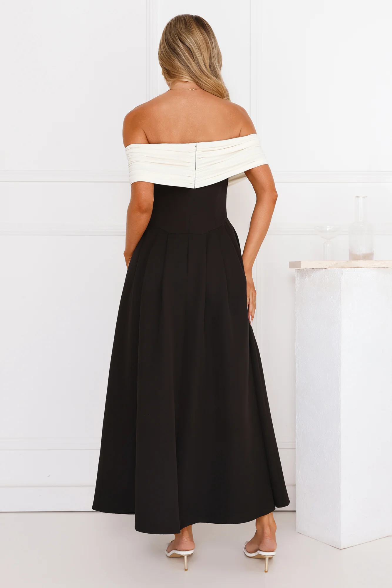 Too Hot To Handle Off Shoulder Maxi Dress Black