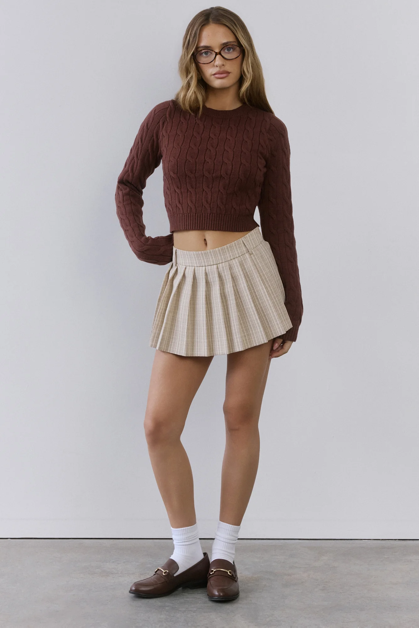 The Exclusive Cable Knit Sweater Brown