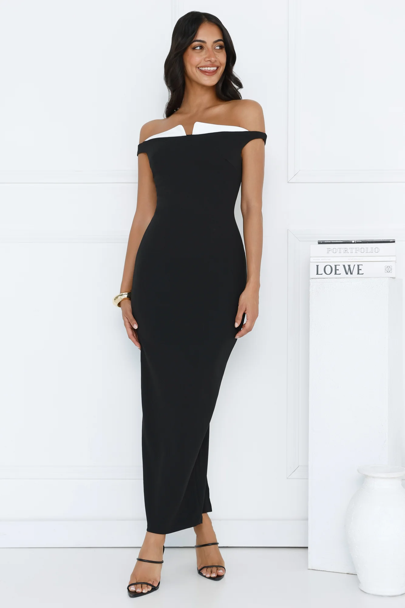 Turn Around Off Shoulder Maxi Dress Black