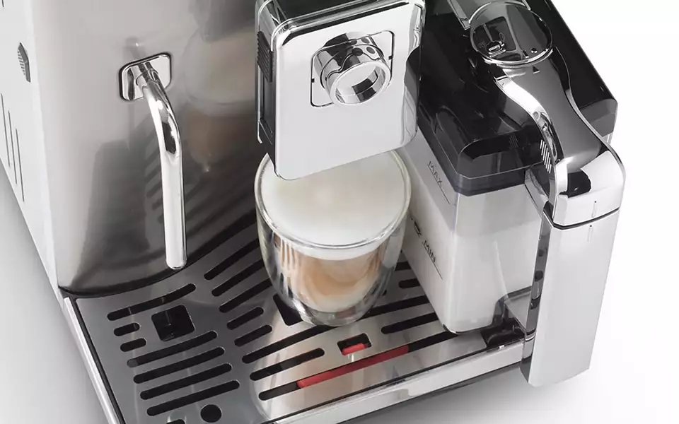 SUPER-AUTOMATIC ESPRESSO MACHINE