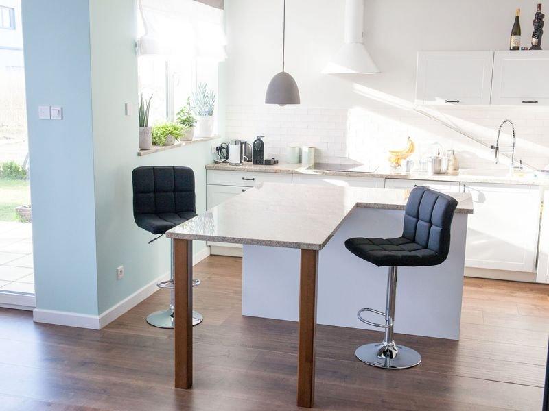 Beliani Set mit 2 Barstühlen aus Polyester Modern MARION