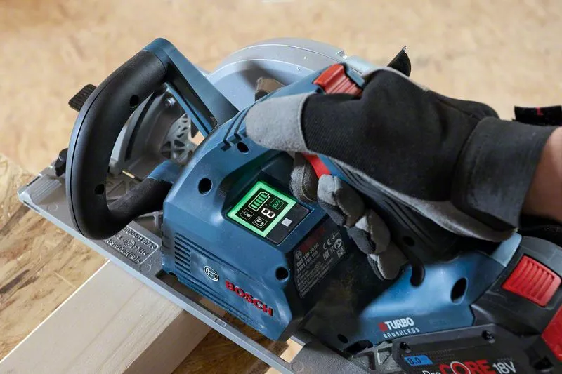BOSCH COMBI-KIT 3 18V TOOLS: GSB 18V-110C + GKS 18V-68GC + GSA 18V-28 + 1 4.0 AH BATTERY (PROCORE) + 2 5.5 AH BATTERIES (PROCORE) + GAL 1880CV (L) PROFESSIONAL