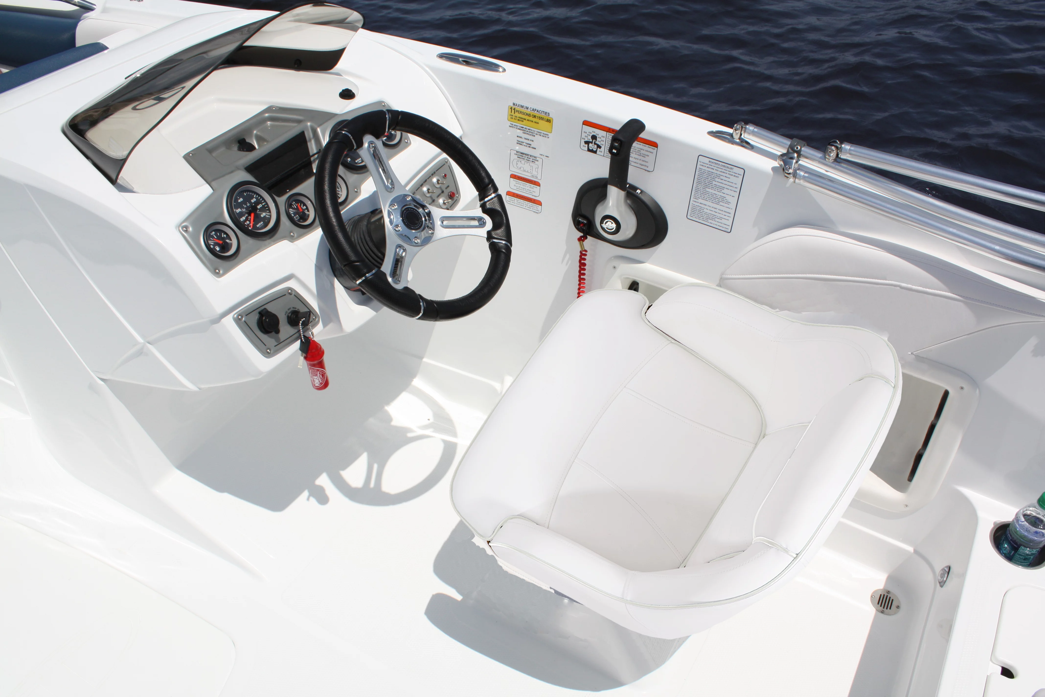 NORTHCAPTAIN P1 Pontoon Boat Seat Captain Bucket Seat with Boat Seat Cover,White