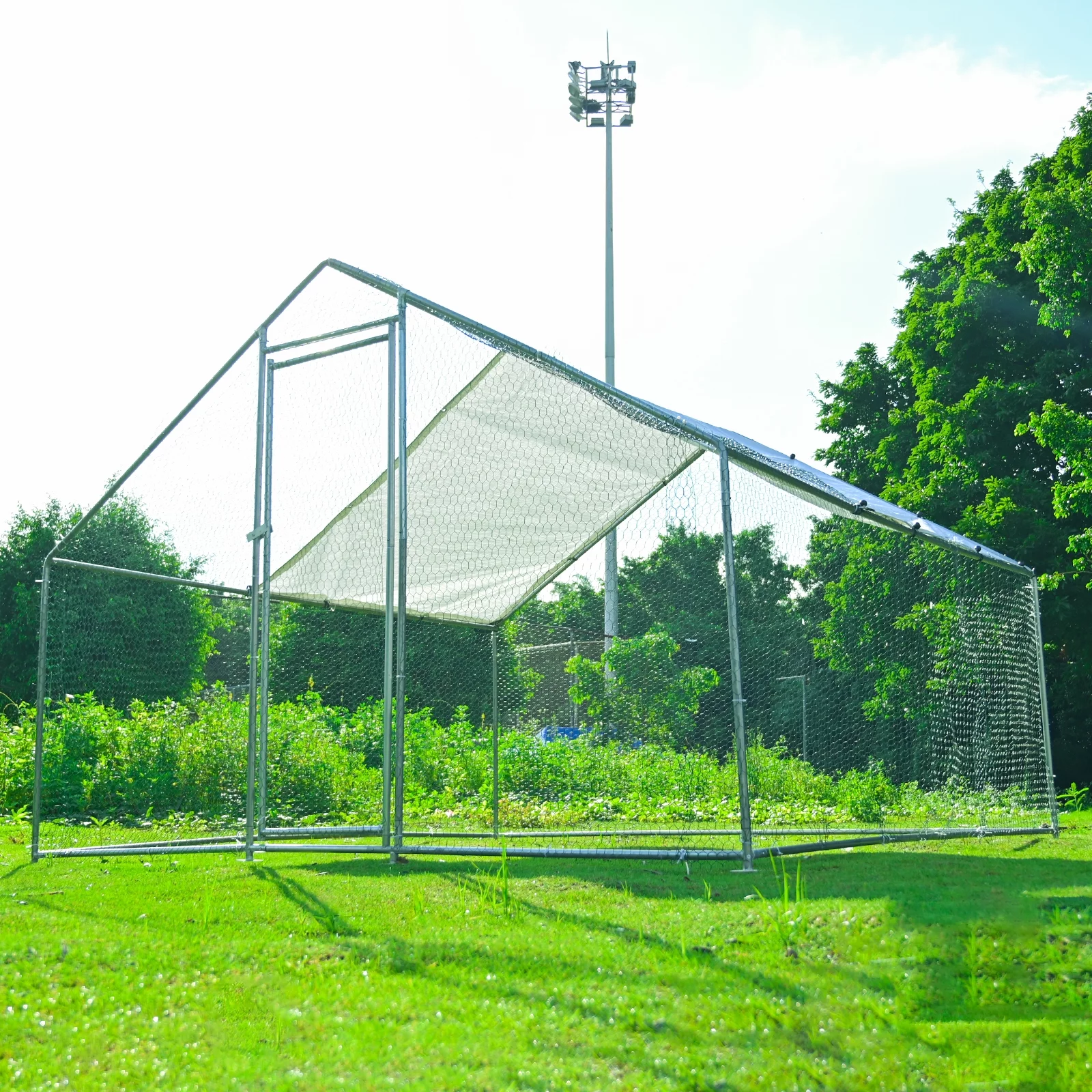 Yamissi Chicken Coop Hen Run House Outdoor Walk in Extra Large Metal Coops Farm Ranch Poultry Cage Spire Shaped 10 x 10ft