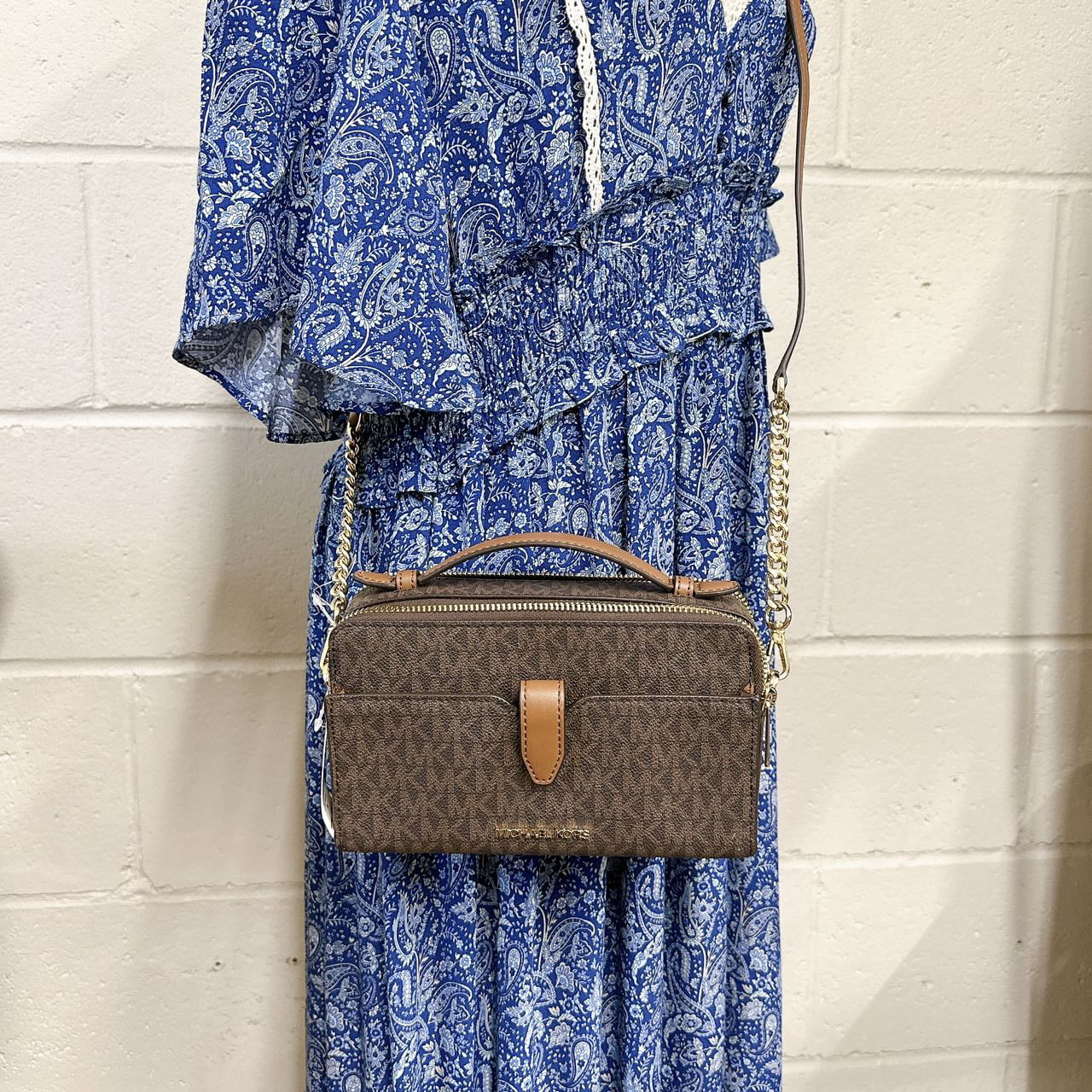 Michael Kors Womens Medium Double Zip Phone Crossbody 35F2GTTC2B-847 (Brown)