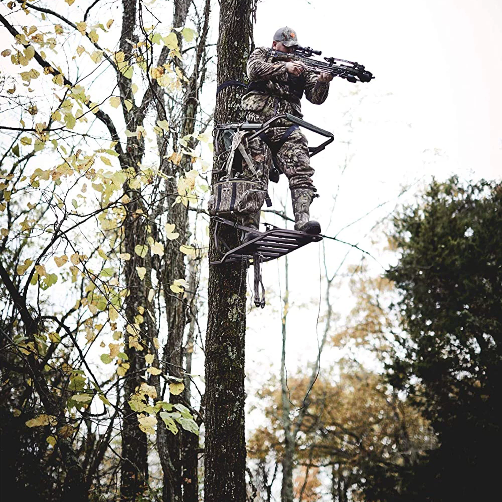 Barnett Hyper Whitetail 410 Ready to Hunt Crossbow Kit with 2 Arrows