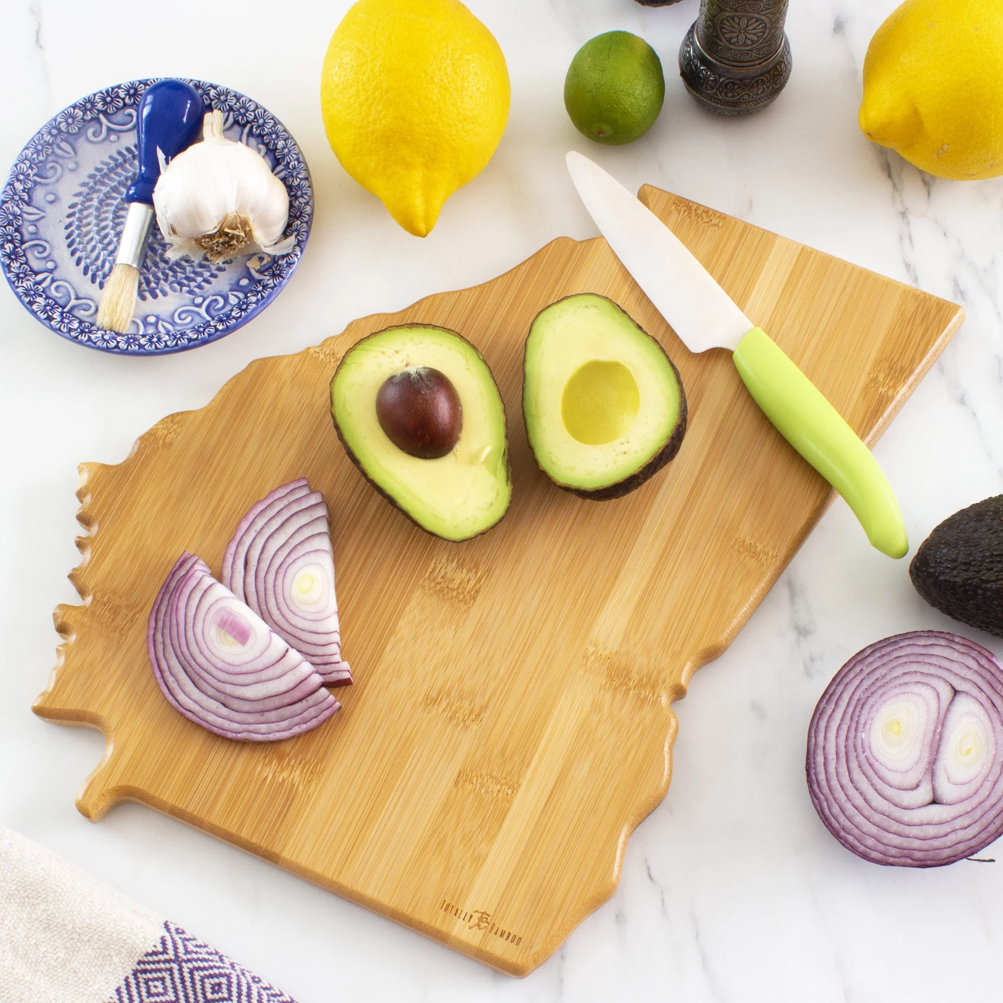 Totally Bamboo Destination Georgia State Shaped Serving and Cutting Board, Includes Hang Tie for Wall Display