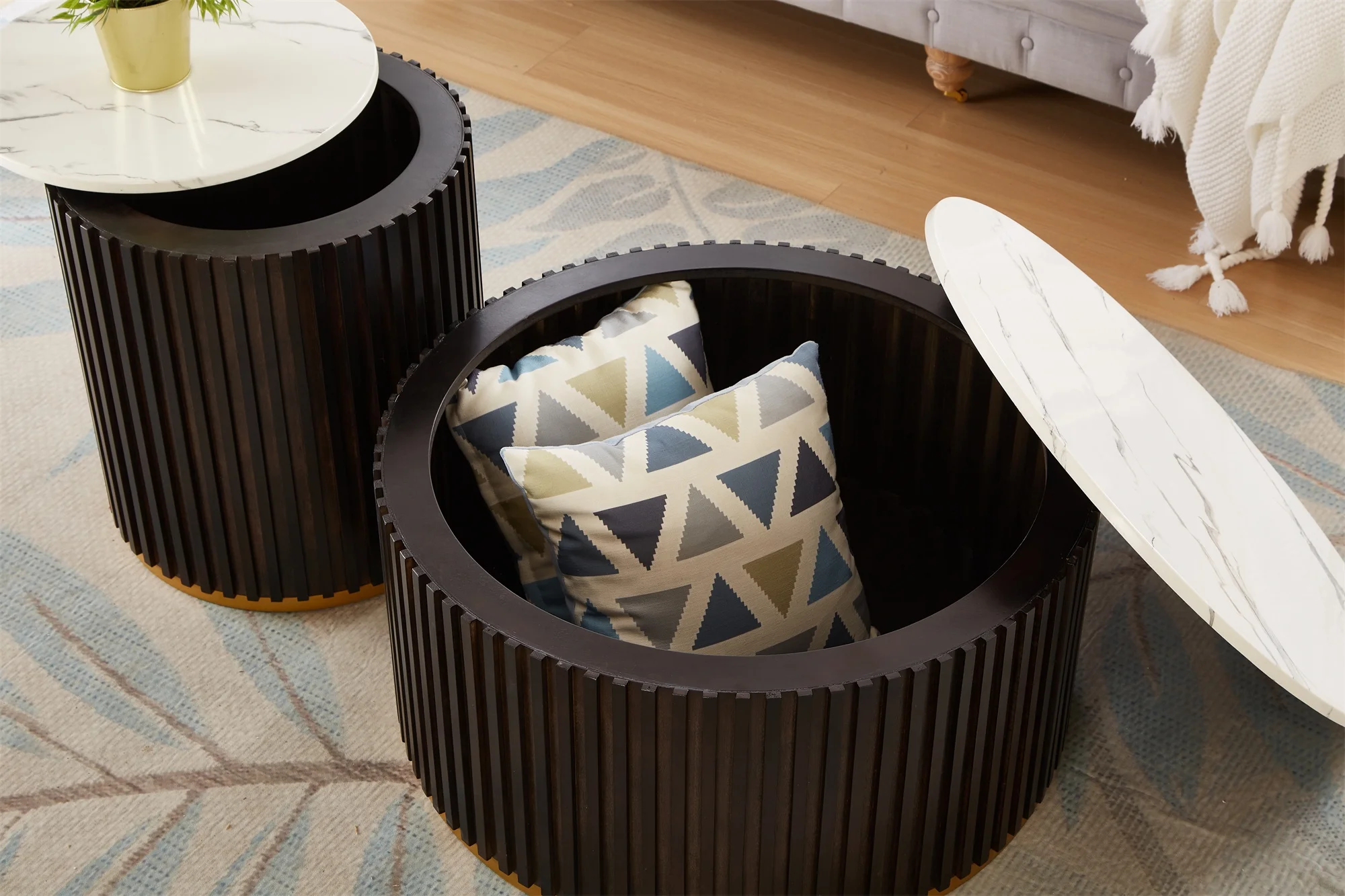 Gexpusm Round Coffee Table with Storage, Large Coffee Table Ottoman with Wooden Lid Top for Living Room, Bedroom and Office, Black