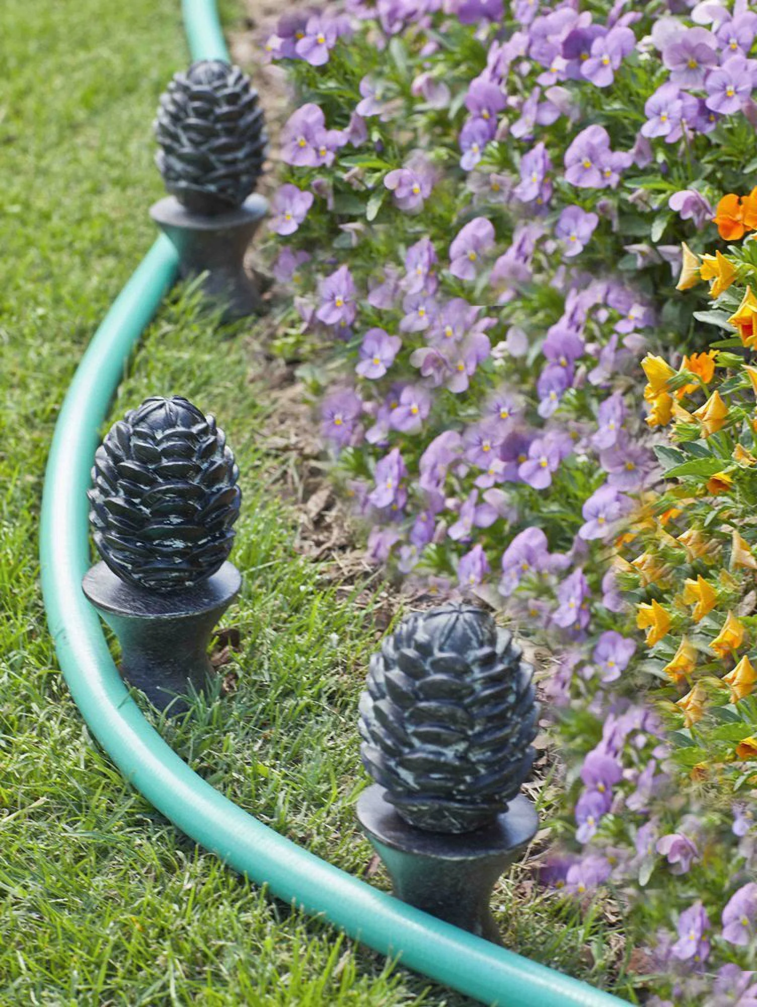 Liberty Garden Products 615 Decorative Pine Cone Garden Hose Guide - Bronze