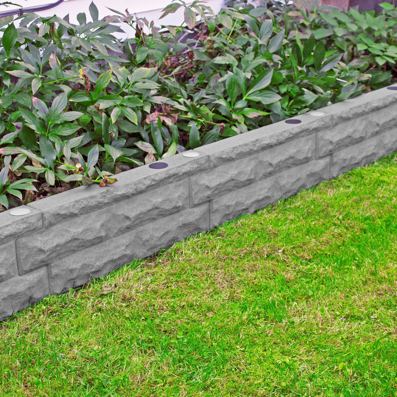 Good Ideas Garden Wizard Landscape Border Plastic Raised Garden