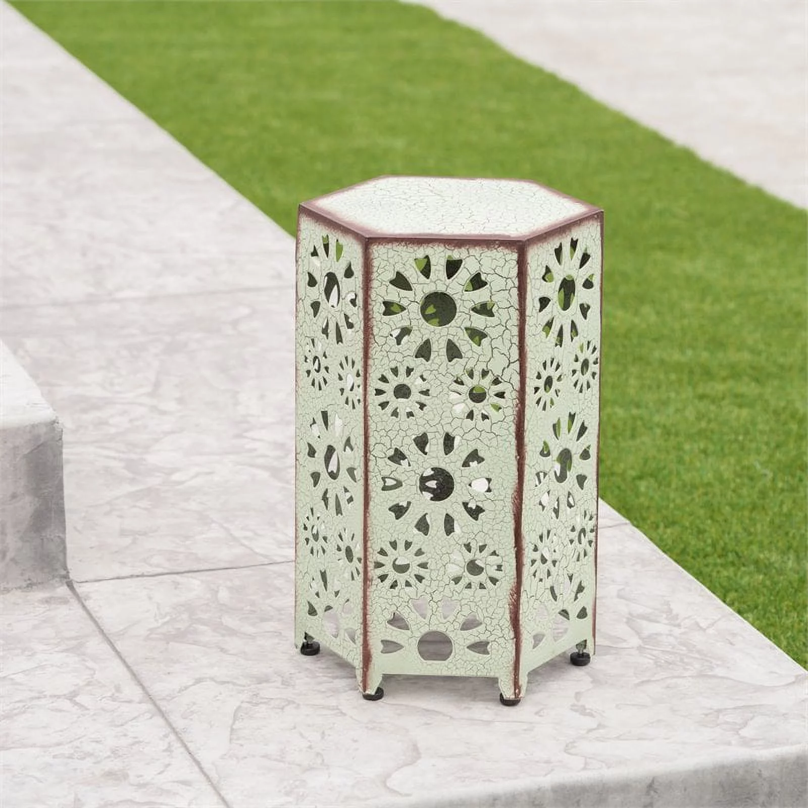 Noble House Eliana 12