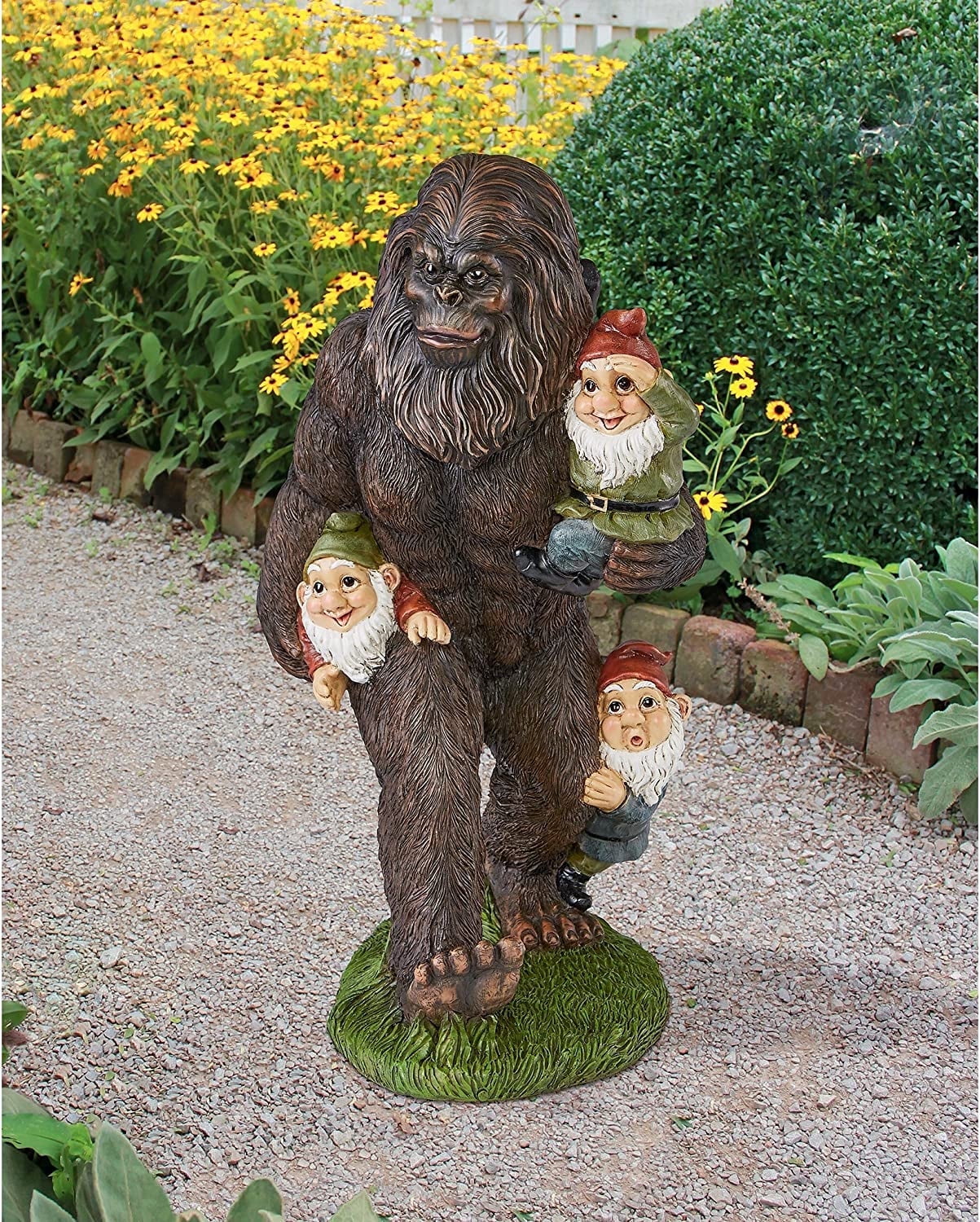 Design Toscano Schlepping the Garden Gnomes Bigfoot Statue